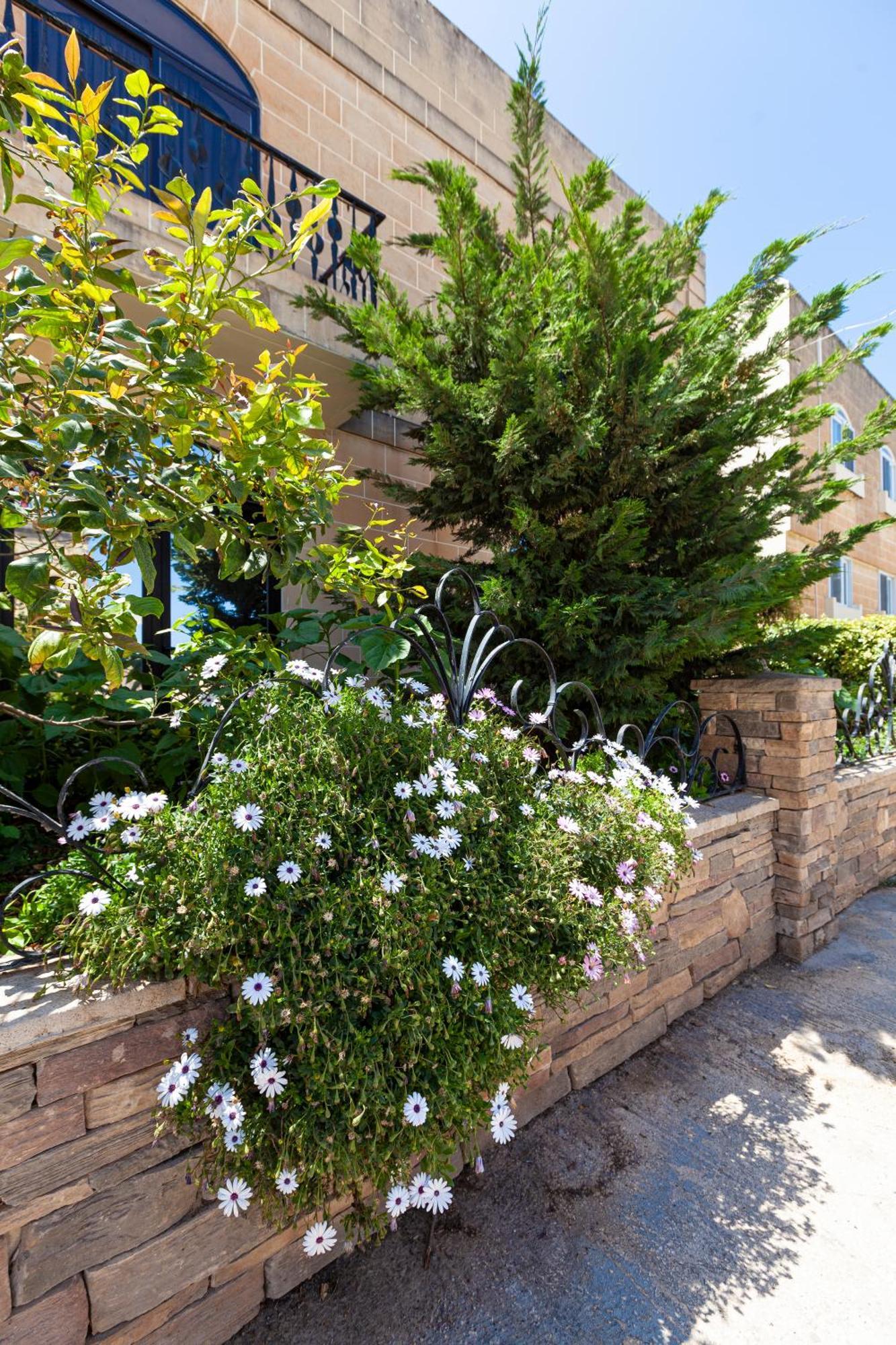 Modern & Lovely Studio - Prime Location Saint Julian's Exterior photo